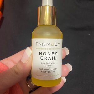 Brand New Farmacy face oil- Honey Grail